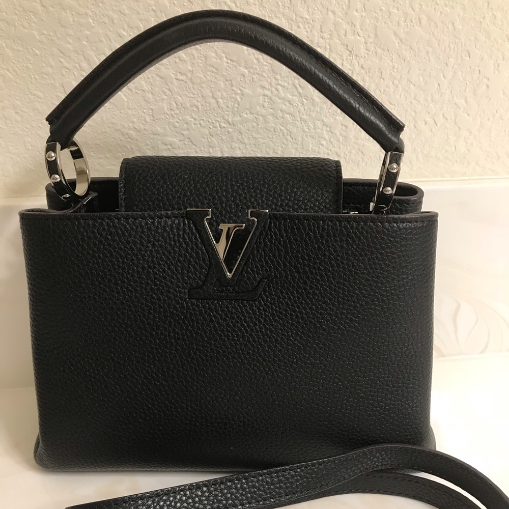 Authentic Luis Vuitton black purse